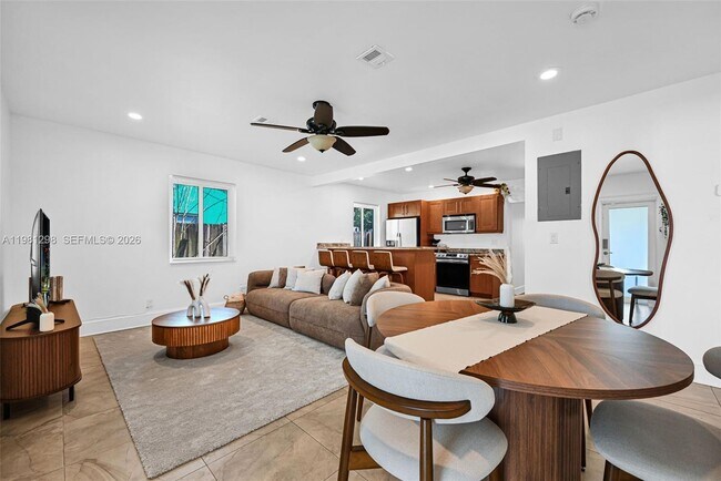 Photo - 1328 N Andrews Ave