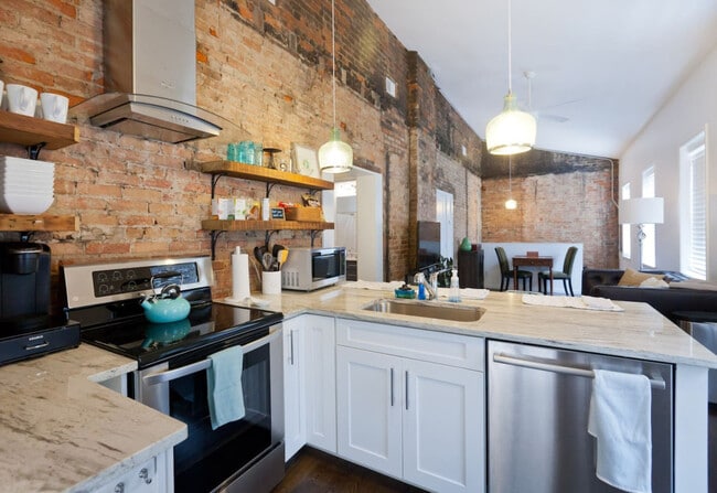 Photo - 202 Magnolia St Unit ID1056139P