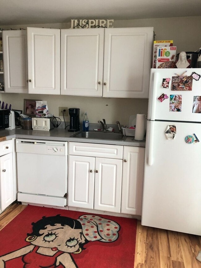 Photo - 17 Uni Unit 17 Uni #3