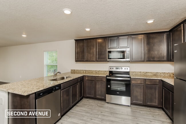 Photo - 3399 Lakeland Ave