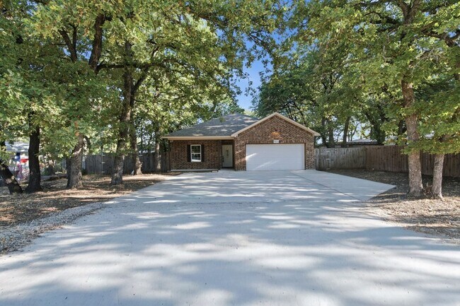 1837 Jennifer Ct