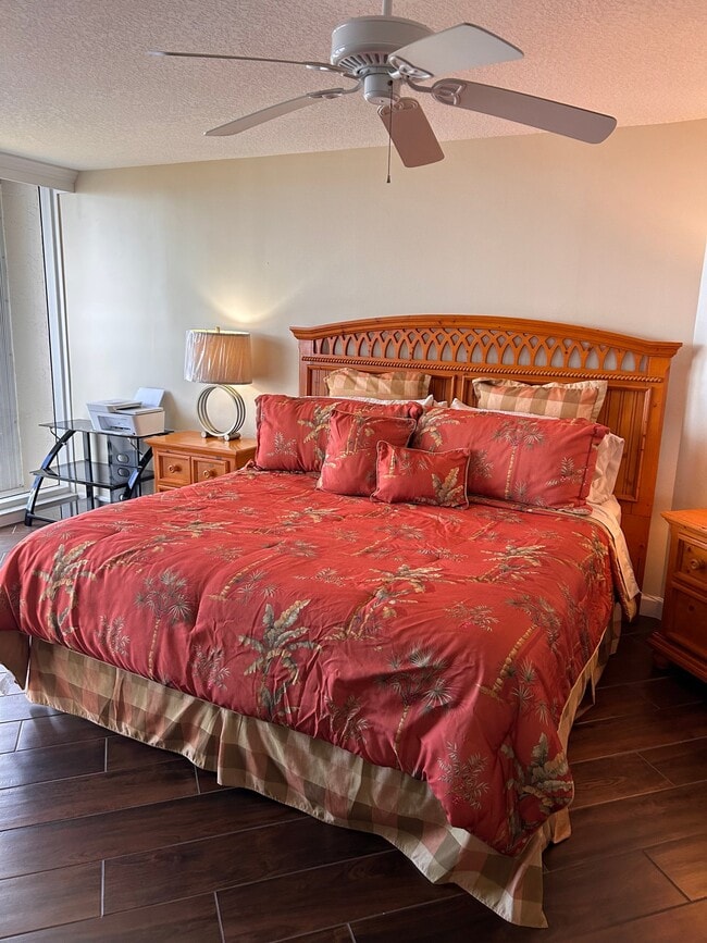 Building Photo - 5051 N Hwy A1A