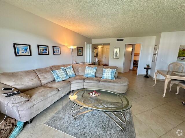 Building Photo - 5981 Vía Vermilya Unit 405-A Rental
