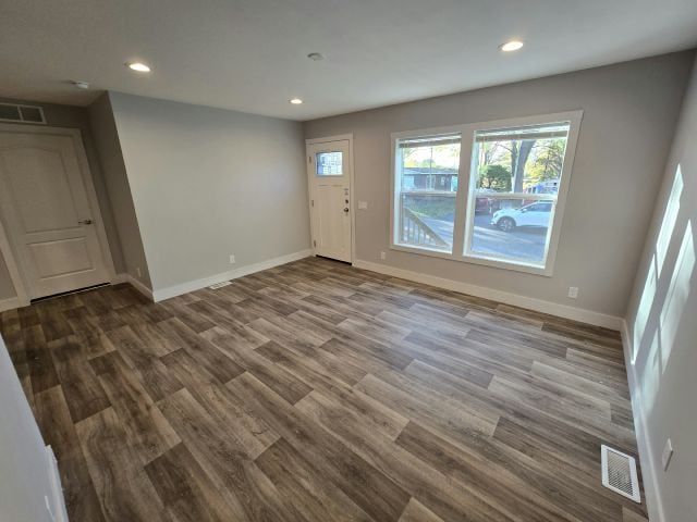 Photo - 302 Louva Ln