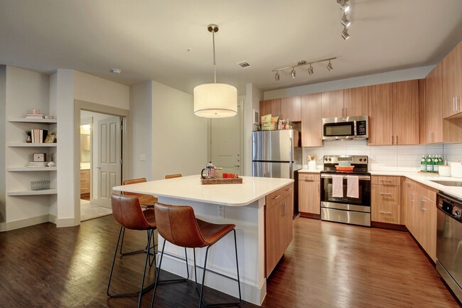 Photo - Farmhouse Apartments