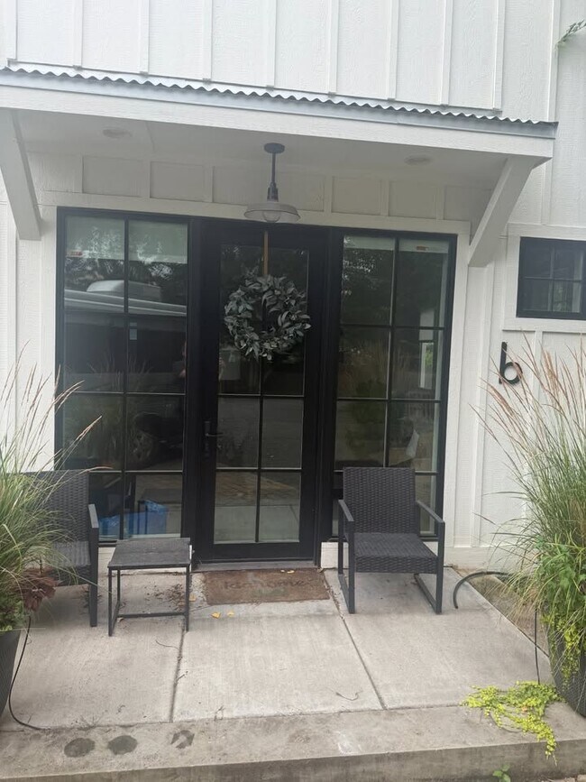 Photo - 2826 N 28th St
