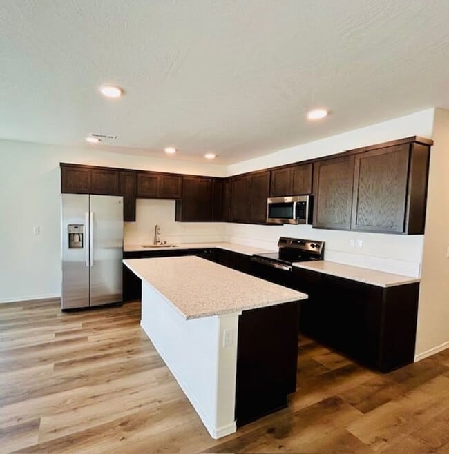 Photo - 3 Bedroom 2.5 Bathroom Townhome