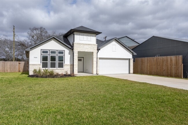 Photo - 7430 Avenue E