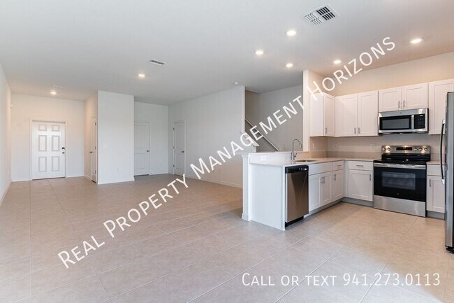 Photo - 10952 65th Ter E