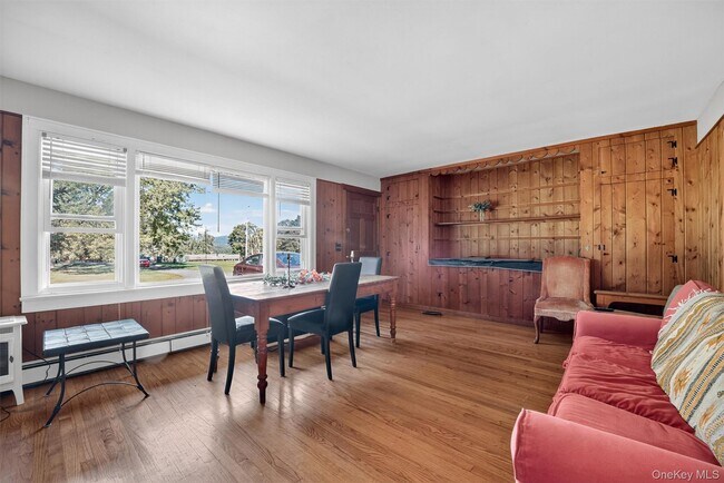 Photo - 252 NY-208 Apartamento