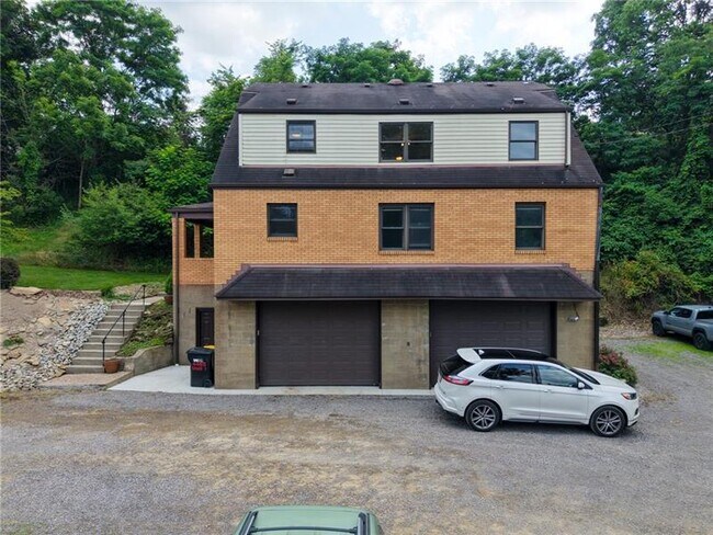 Photo - 4465 Mt Troy Rd Ext