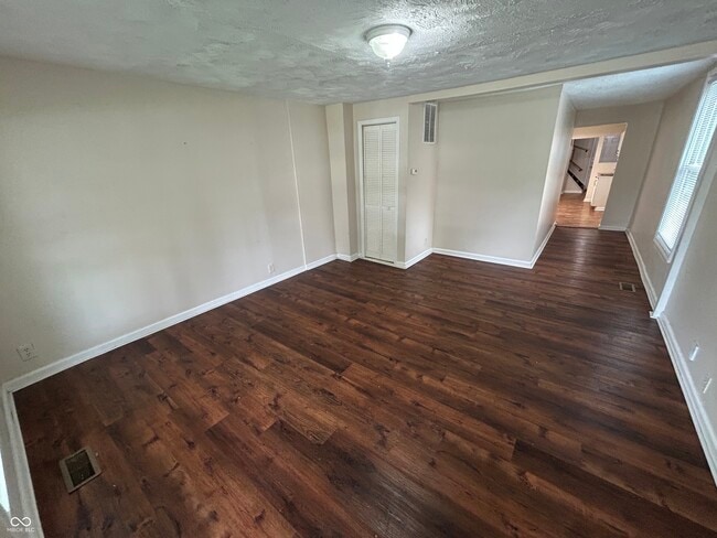 Photo - 1759 Howard St