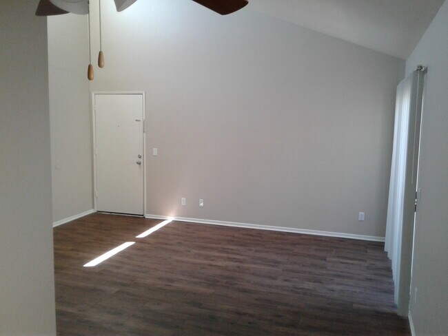 Photo - Aria Apartment Homes