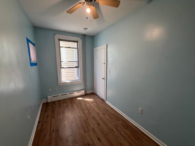 Photo - 619 38th St Unit 1