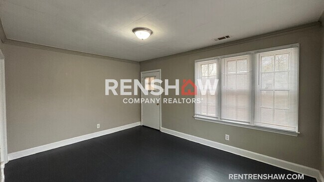 Photo - 3732 Hazelwood Ave