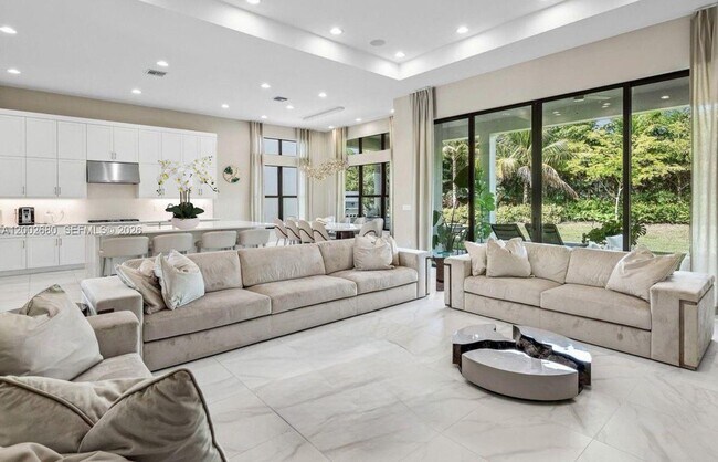 Photo - 8533 Ganton Dr