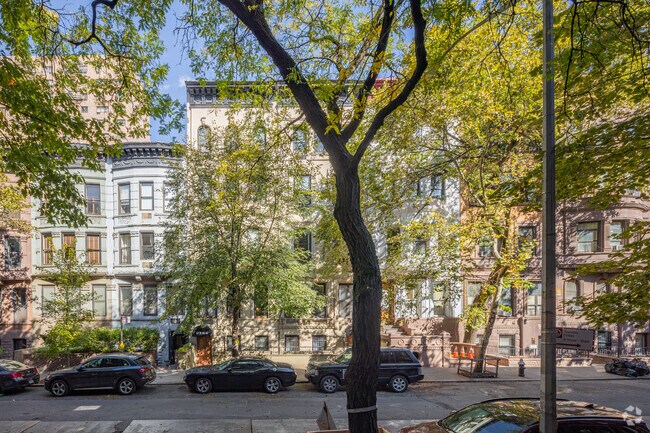 Photo - 55-57 W 89th St