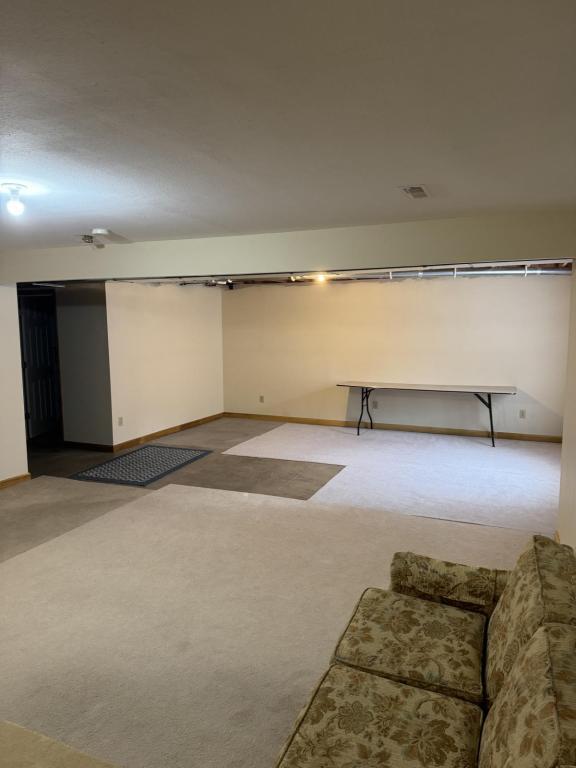 Photo - 134 Heritage Green Ln