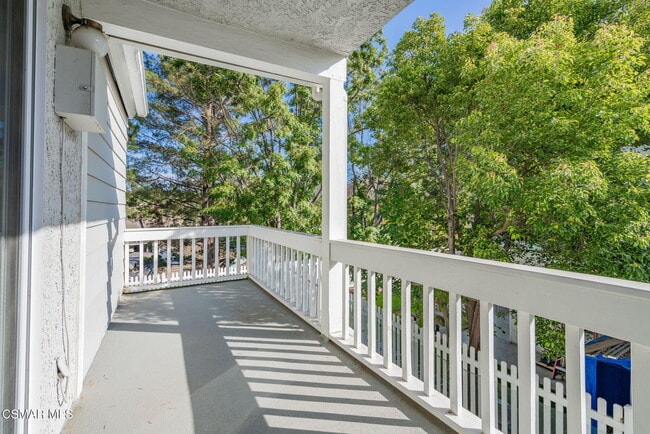 Photo - 426 Algonquin Dr