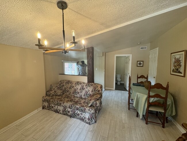 Photo - 75 McDonald St Unité 3