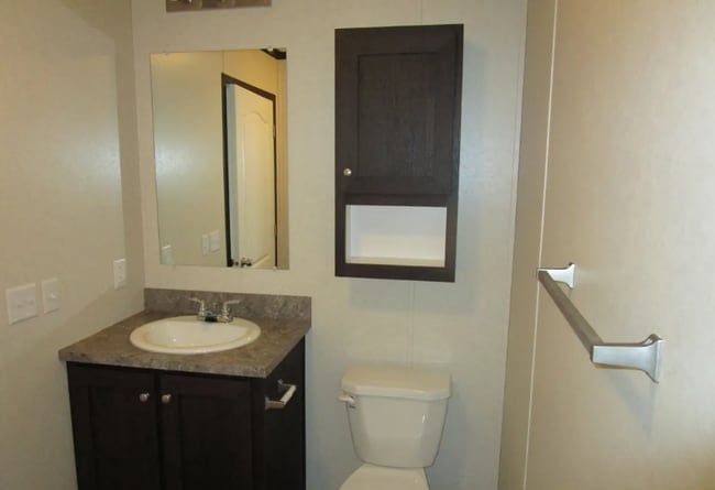 Photo - 415 Deerfield Ln