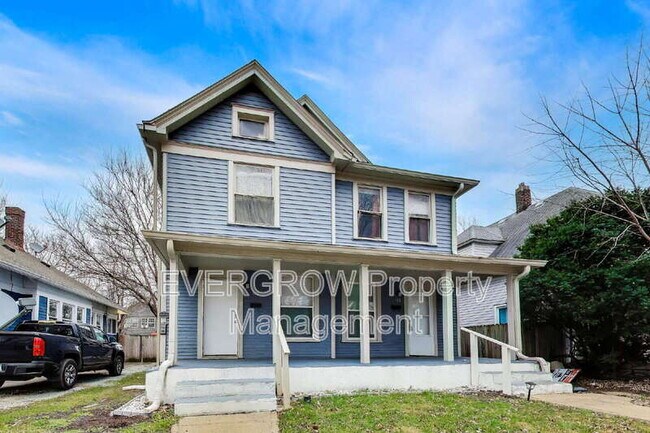 Photo - 415 N Oxford St