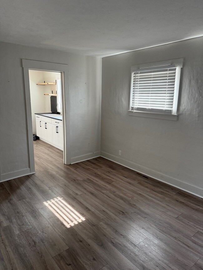 Photo - 508 N Foster Ave