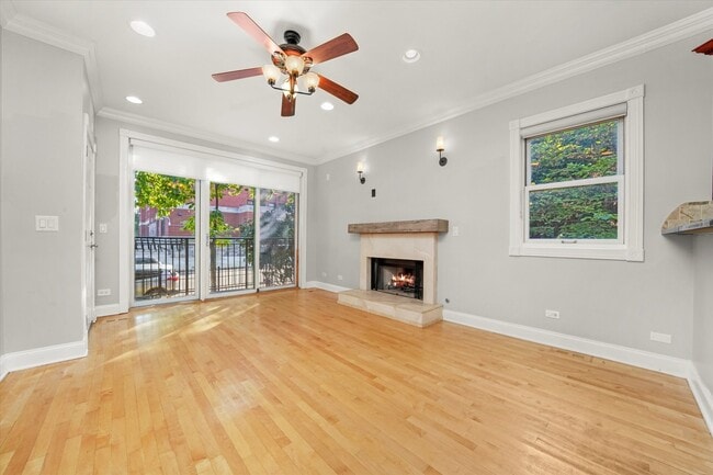 Photo - 2430 W Iowa St Unit 1