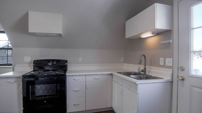 Photo - 835 E 575 N St