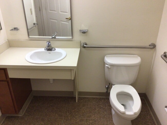 Photo - Carmen Romano Apartments