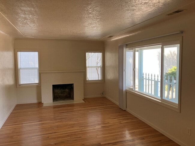 Photo - 931 Reno Ave Unit RenoK - 6/TBD/10 - S