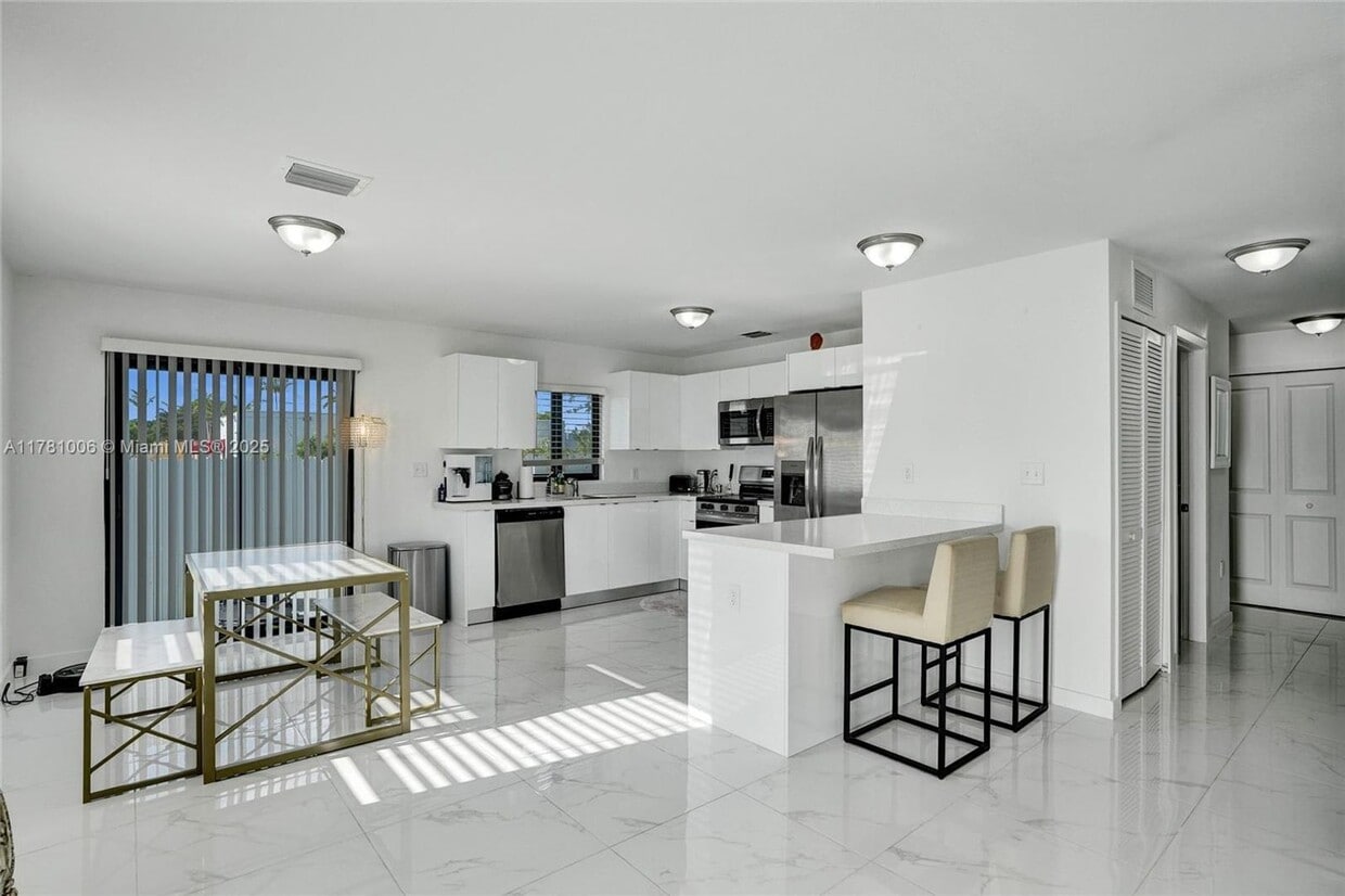 Photo - 1712 NW 76th Terrace 1712, Miami, FL 33147