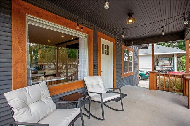 Photo - 2139 NW 13th St