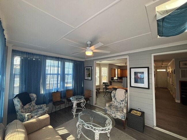 Photo - 3340 Billings St