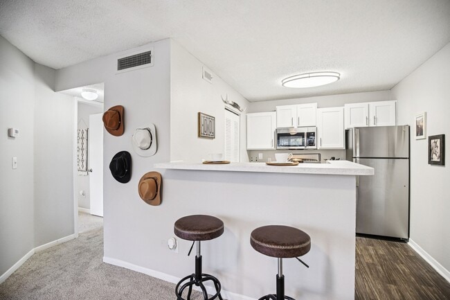 Photo - 1070 Main Apartments