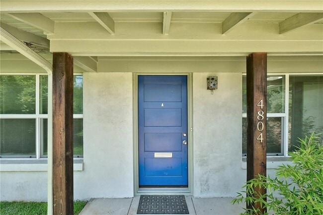 Building Photo - 4804 Menchaca Rd