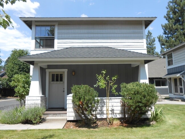 Photo - 1303 NW John Fremont St