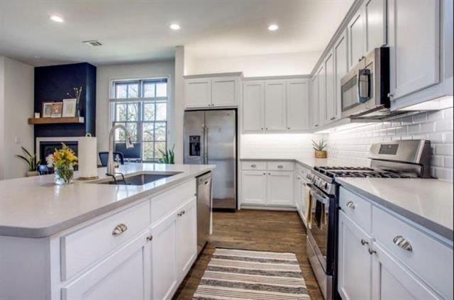 Building Photo - 5073 Gaston Ave