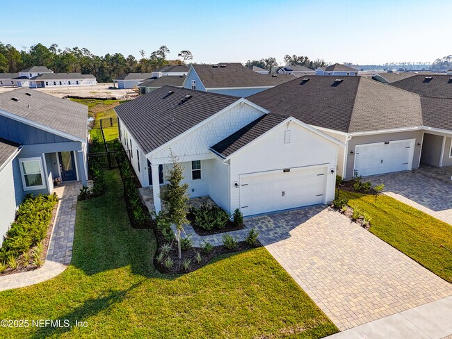 Photo - 289 Pentwater Rd