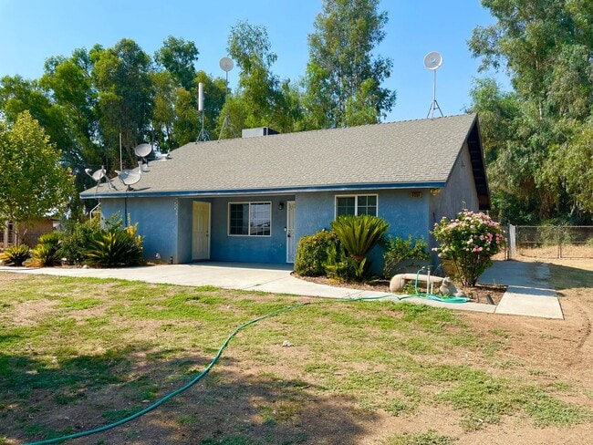 Building Photo - $1,795 Belmont & McCall, 2 Bedroom - Belmo... Rental