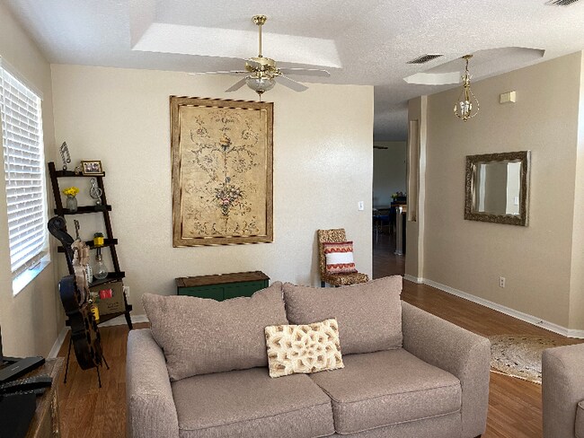 Photo - 212 Round Man St