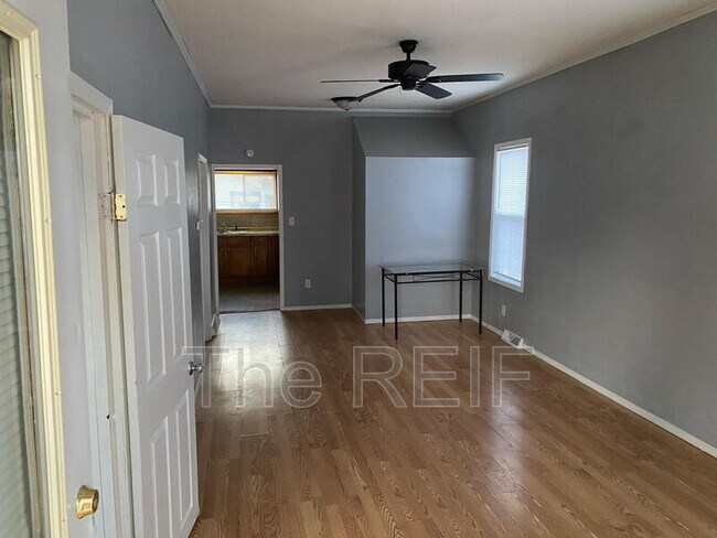 Photo - 813 S Mason St