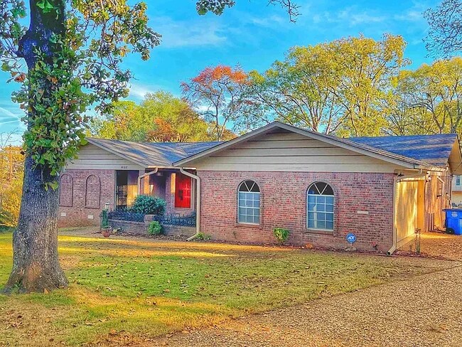 Photo - 4108 Royal Oak Dr House