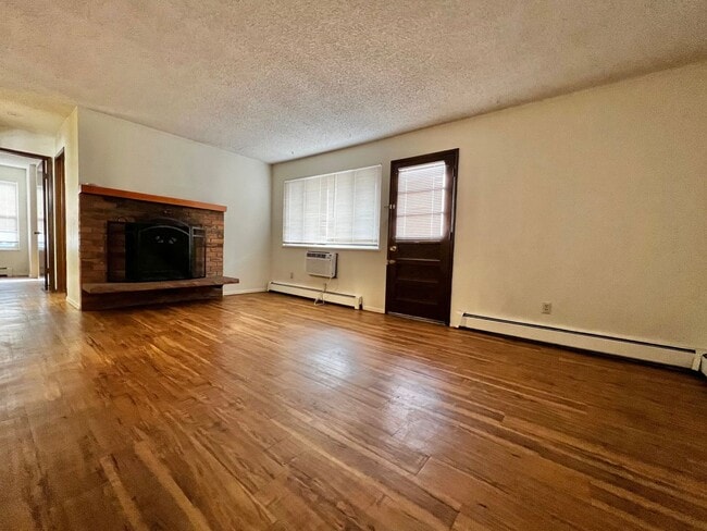 Photo - Dartmouth133 (KC-AM) Unit 5