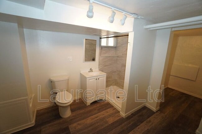 Photo - 815 N Ogden St Unidad #3
