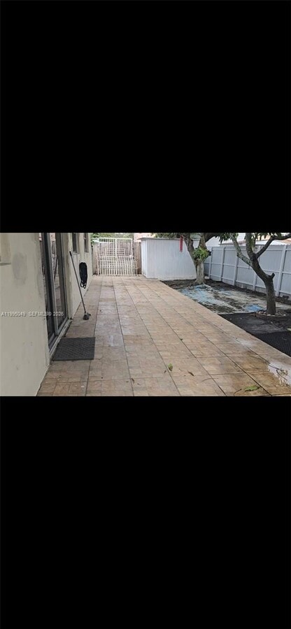 Photo - 3440 SW 2nd St Unidad 3440