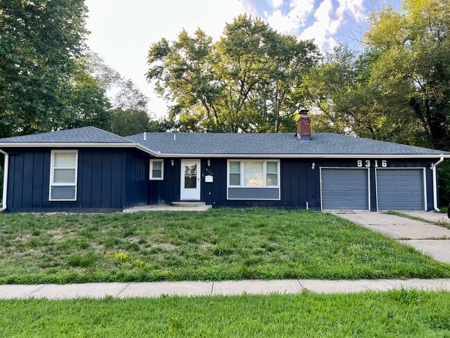 Building Photo - 9316 Fairwood Dr