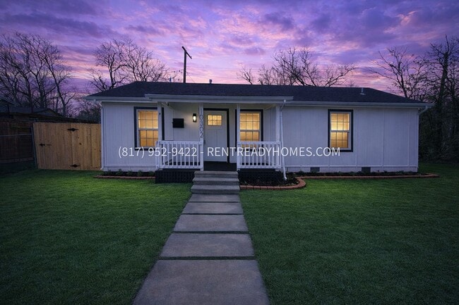 Building Photo - 10302 Davilla Ave