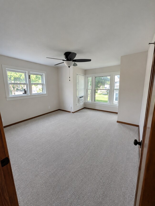 525 Grand Ave Unit 525