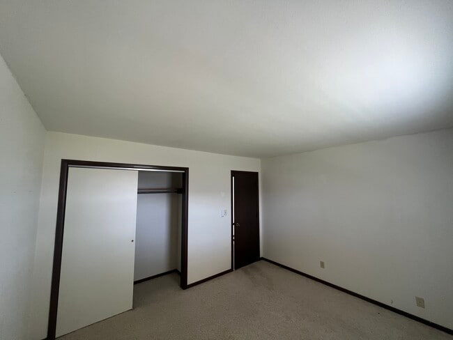 Photo - 609 Denver St